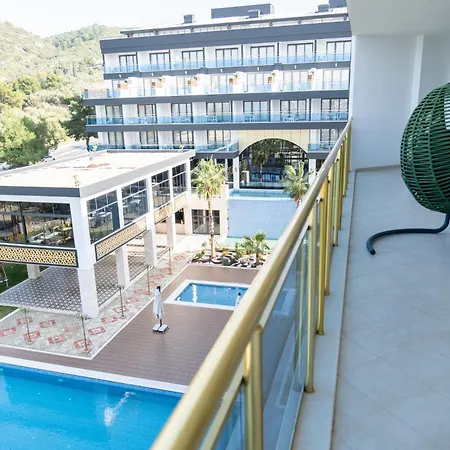 Si Delux Hotel&spa 5*